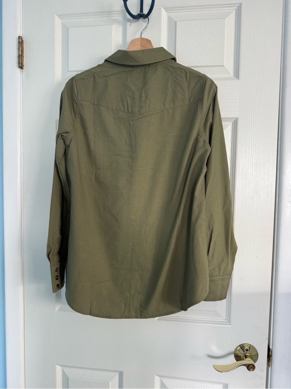 Tuckernuck Olive Steele Button Down Long Sleeve Boyfriend Shirt Top NWT Small S - Picture 3 of 3